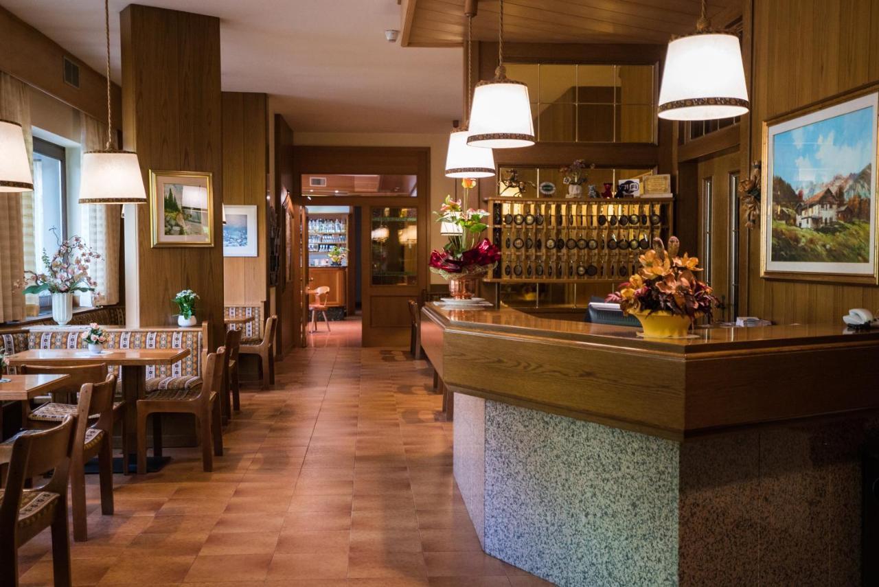 קדרצונה Hotel Rio מראה חיצוני תמונה