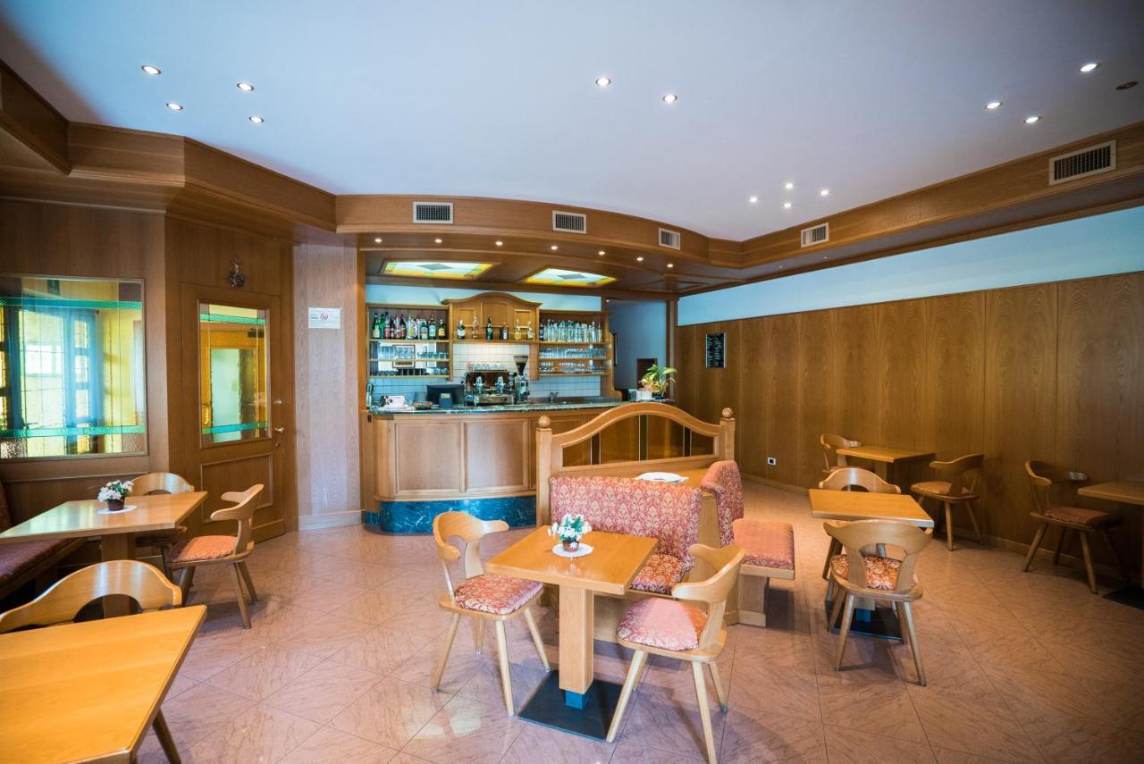קדרצונה Hotel Rio מראה חיצוני תמונה