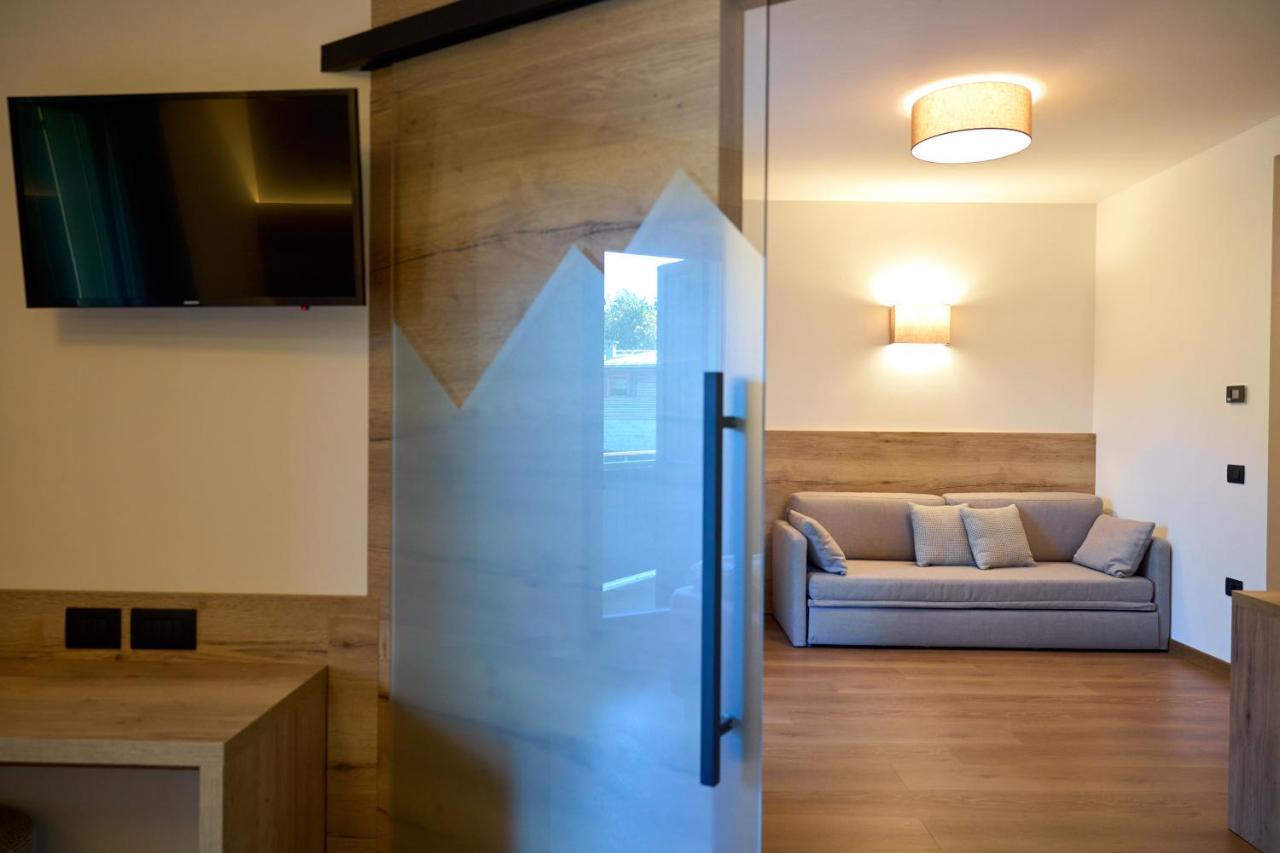 קדרצונה Hotel Rio מראה חיצוני תמונה